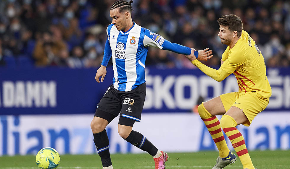 Raúl de Tomás vs Piqué