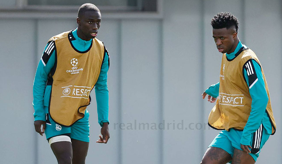 mendy vinicius training cl