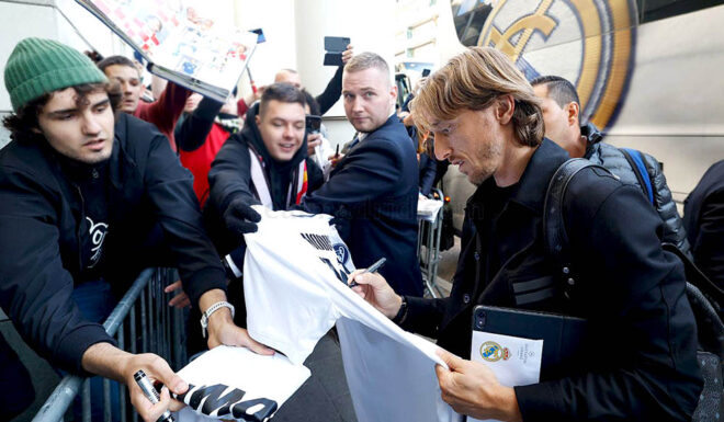 reise modric bus fans reise modric bus fans
