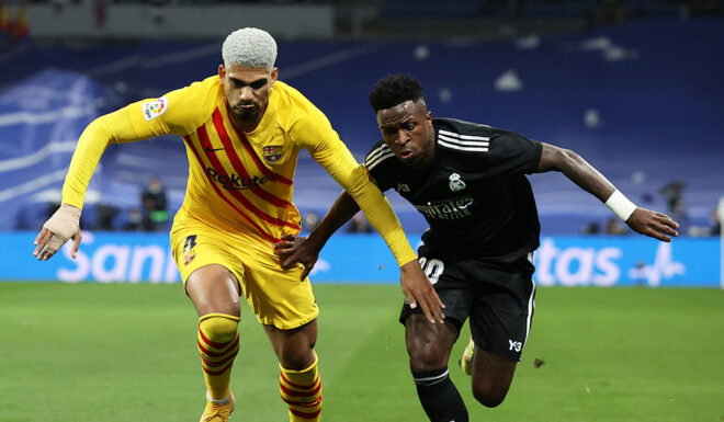 Vinicius Junior Ronald Araujo FC Barcelona Real Madrid Clásico