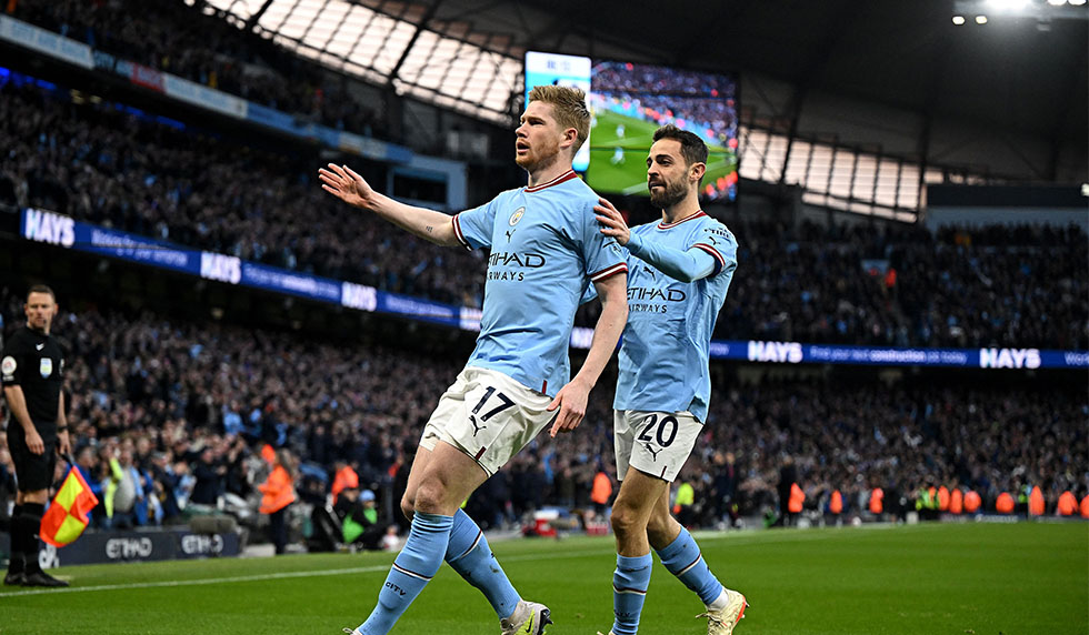 Manchester City fertigt Arsenal im Spitzenspiel der Premier League ab