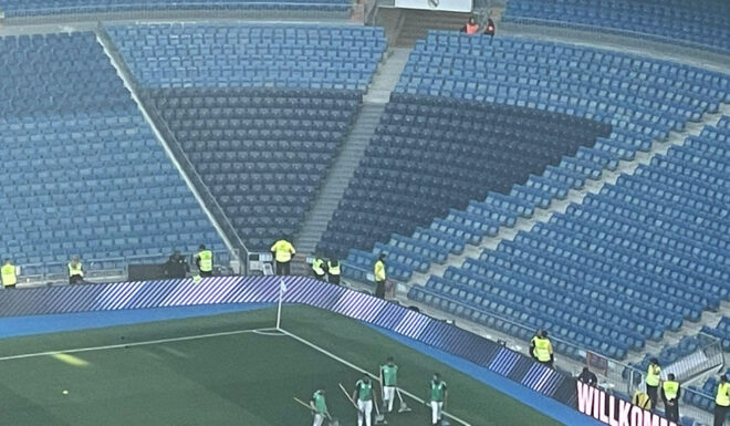 Estadio Santiago Bernabeu Real Madrid Sitze Farbe