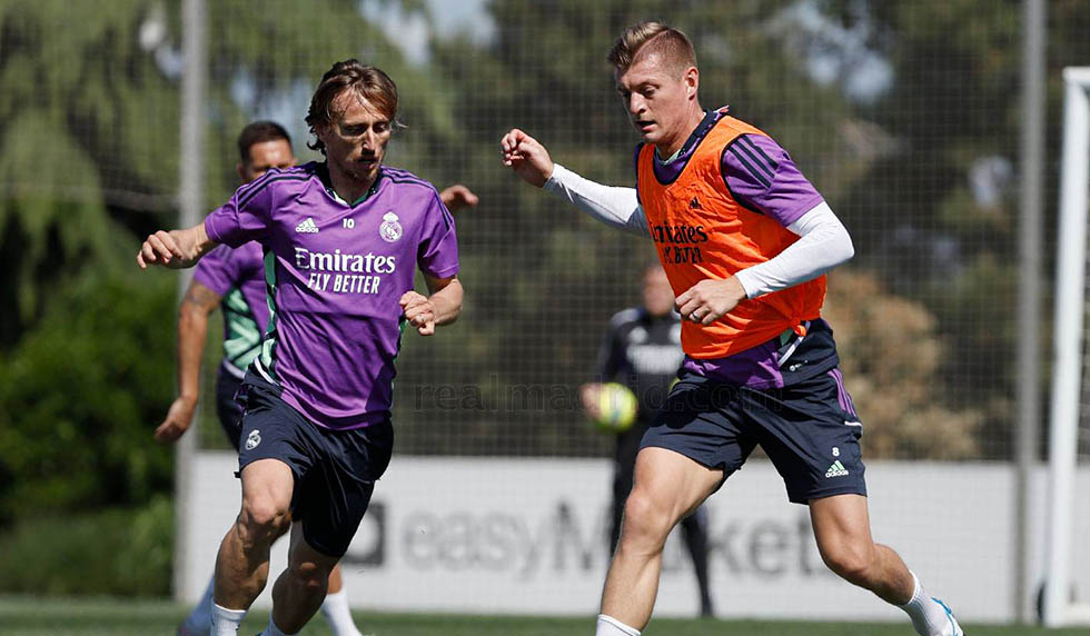 training kroos modric