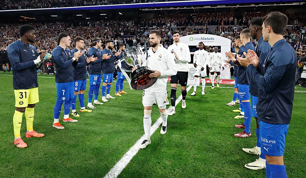 Ehre für den Meister: Alavés gewährt „Pasillo“