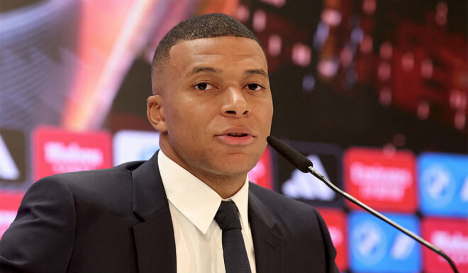 Kylian Mbappé Real Madrid Präsentation Vorstellung Bernabéu