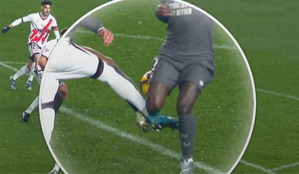 vinicius tritt elfmeter rayo real madrid