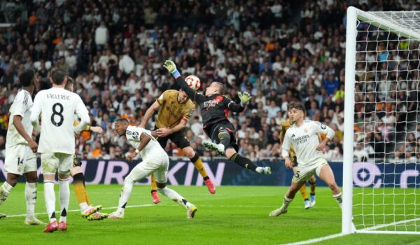 Kader vs. Valencia Lunin