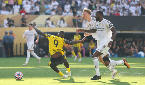 Dean Huijsen Real Madrid Borussia Dortmund BVB FIFA Klub WM