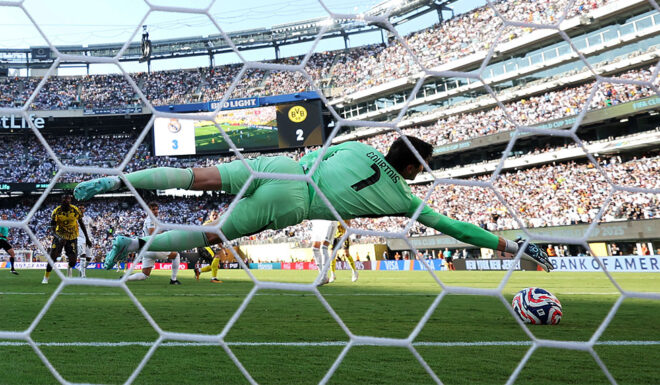 Thibaut Courtois Real Madrid BVB