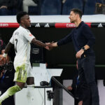 Xabi Alonso Vinícius Júnior Real Madrid