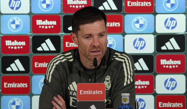 Xabi Alonso PK Real Madrid
